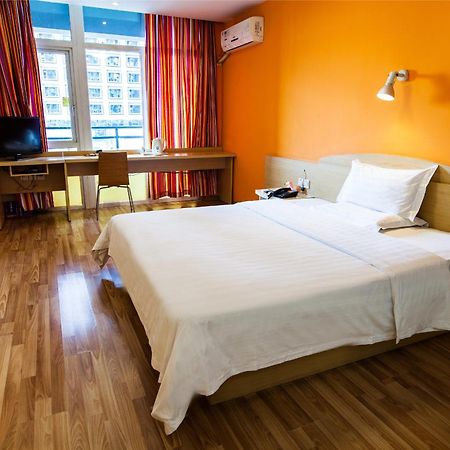 7Days Inn Guangzhou South Railway Station Huijiang Subway Station Zewnętrze zdjęcie