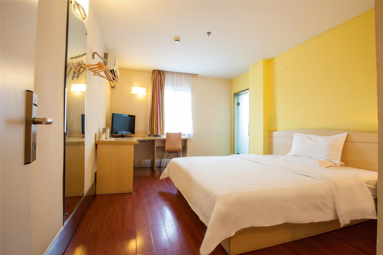 7Days Inn Guangzhou South Railway Station Huijiang Subway Station Zewnętrze zdjęcie
